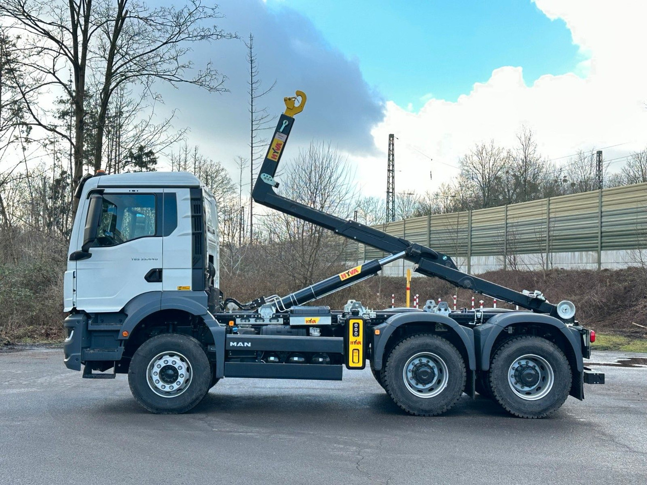 MAN TGS 33.440 6x4 Euro6e Abrollkipper Hyva - Крюковой мультилифт, Автоманипулятор: фото 3 MAN TGS 33.440 6x4 Euro6e Abrollkipper Hyva - Крюковой мультилифт, Автоманипулятор: фото 3
