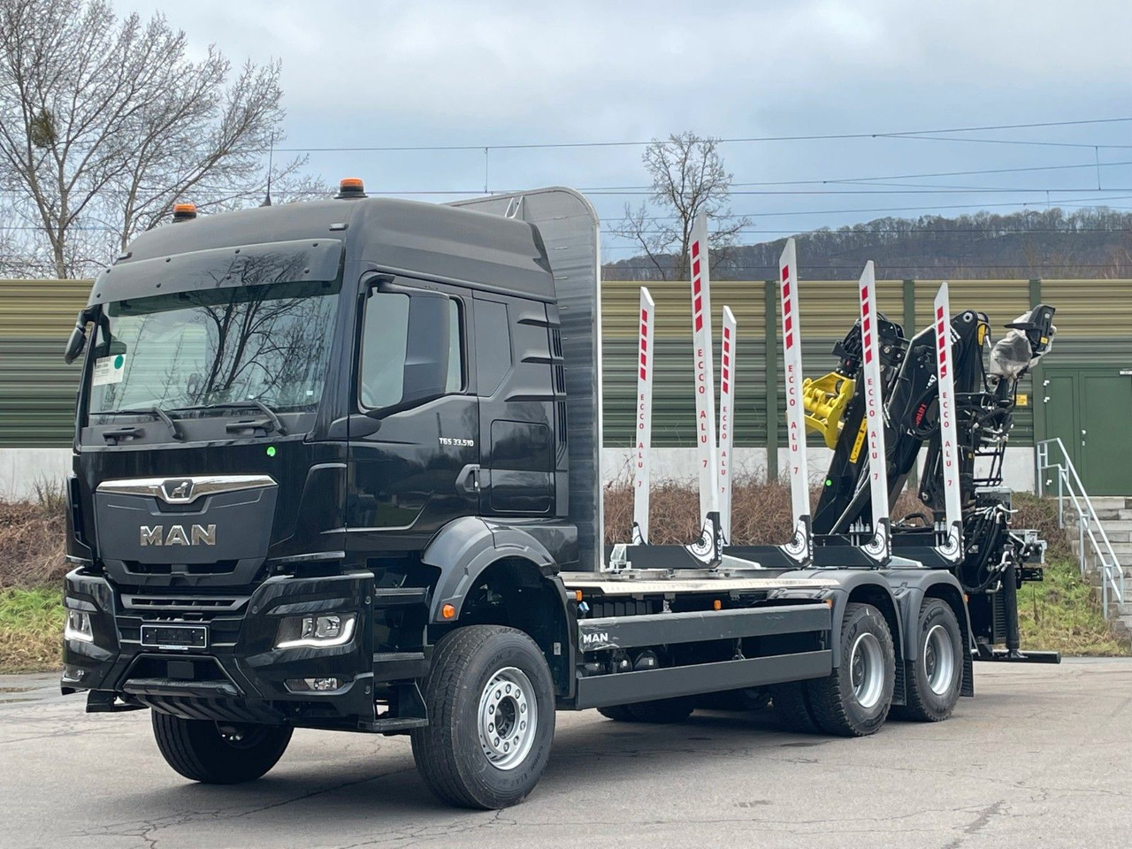 MAN TGS 33.510 6X4 BB Euro6e LogLift 165Z - Лесовоз, Автоманипулятор: фото 1 MAN TGS 33.510 6X4 BB Euro6e LogLift 165Z - Лесовоз, Автоманипулятор: фото 1