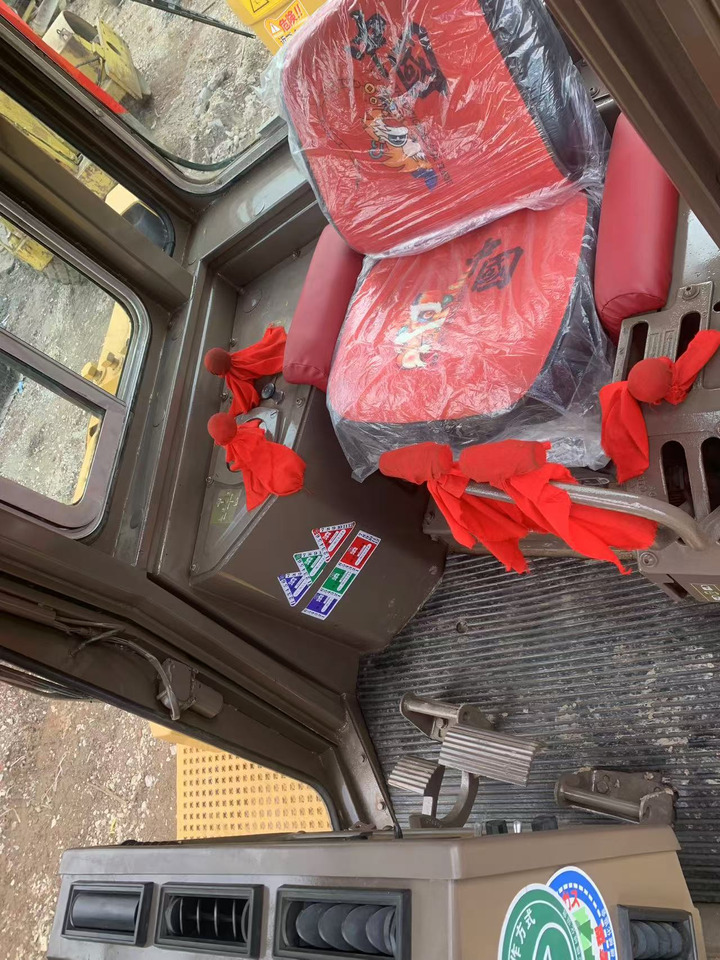 CATERPILLAR D8R - Бульдозер: фото 4 CATERPILLAR D8R - Бульдозер: фото 4