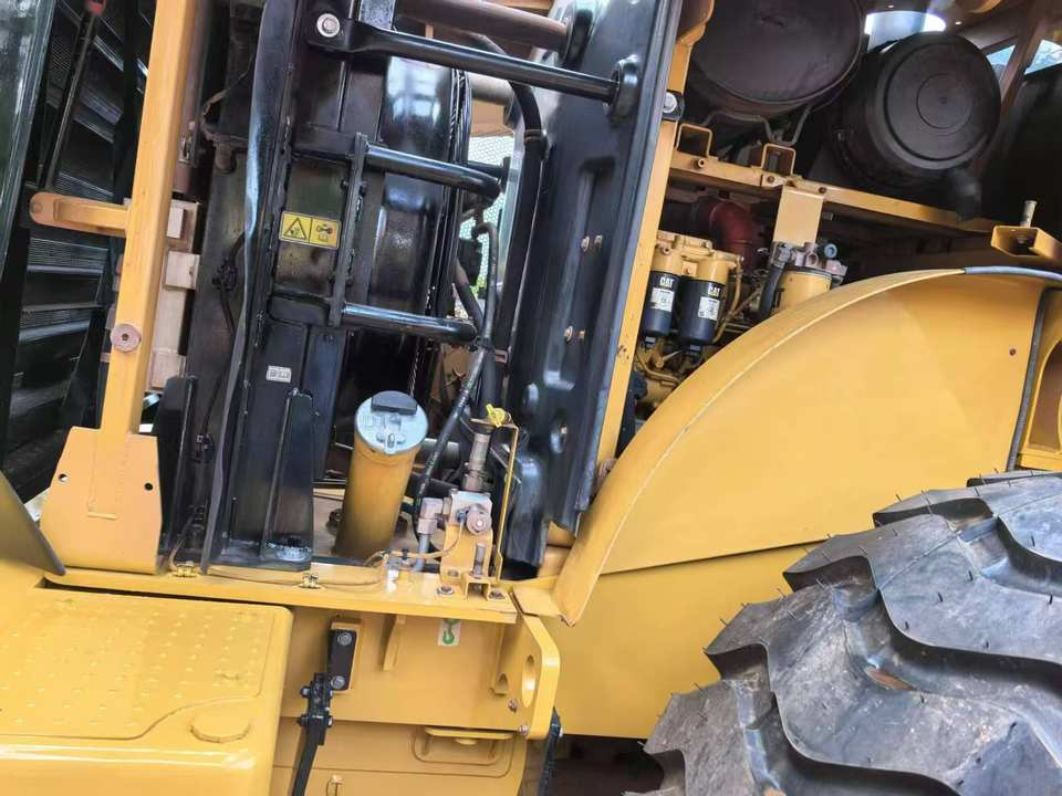 Used Caterpillar 950G RC Wheel Loader Reconditioned Cat 950 with Core Engine Backhoe or Front Loader for Sale - Колёсный погрузчик: фото 5 Used Caterpillar 950G RC Wheel Loader Reconditioned Cat 950 with Core Engine Backhoe or Front Loader for Sale - Колёсный погрузчик: фото 5