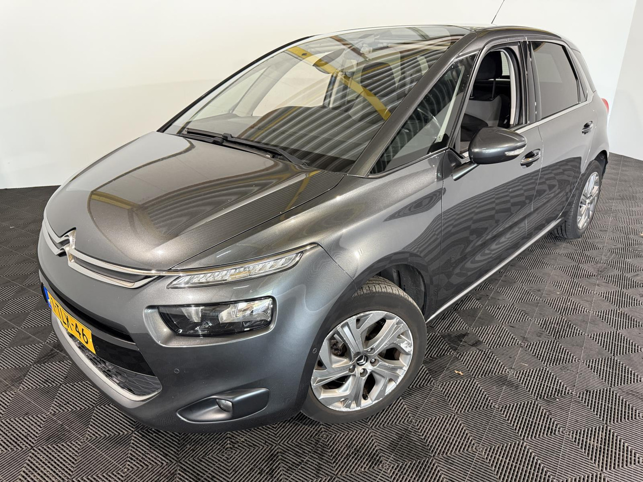Citroen C4 Picasso 1.6 THP Intensive 2014 7P 185.346 km 1-TLK-46 - Легковой автомобиль: фото 1 Citroen C4 Picasso 1.6 THP Intensive 2014 7P 185.346 km 1-TLK-46 - Легковой автомобиль: фото 1