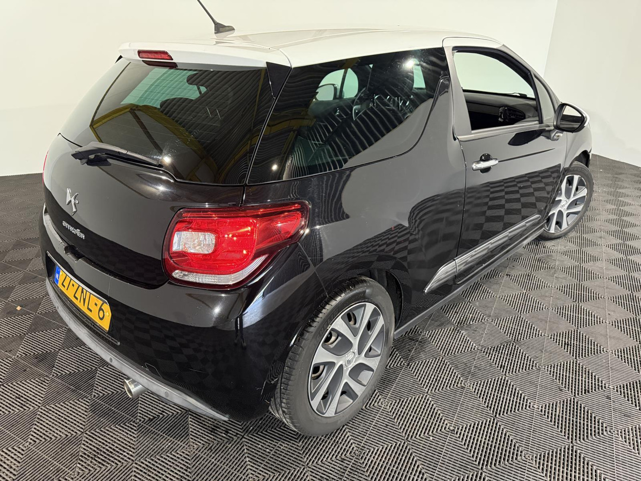 Citroen | DS3 | 1.2 VTi Business | 2013 | 136.694 km | 27ZNL6 | Logisch - Хэтчбек: фото 5 Citroen | DS3 | 1.2 VTi Business | 2013 | 136.694 km | 27ZNL6 | Logisch - Хэтчбек: фото 5
