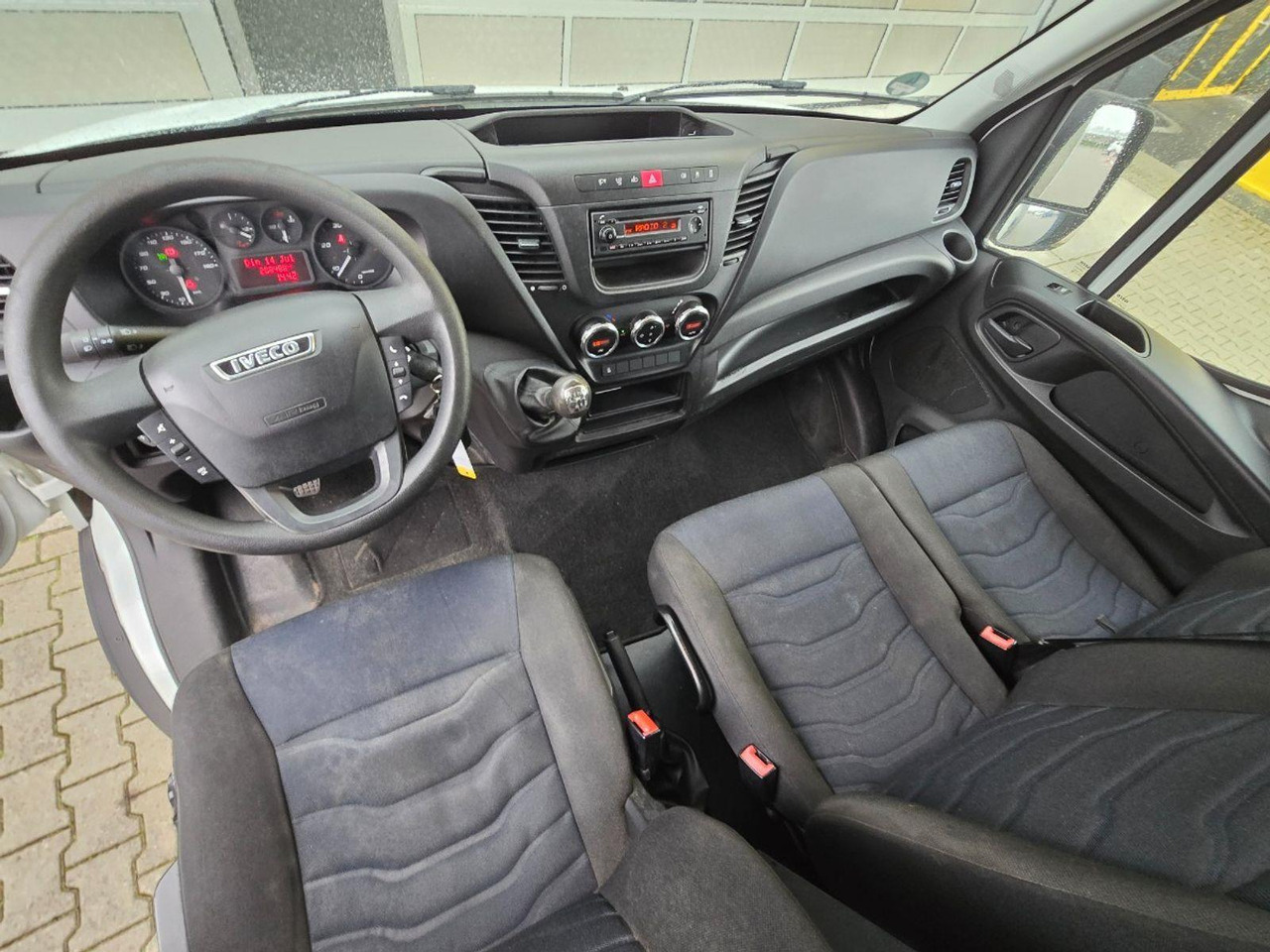 Iveco Daily 35C16V 2.3 410 H3 L | 2019 | 208.488 km | Automaat | VNG04X | NAP: Geen oordeel - Фургон с закрытым кузовом: фото 5 Iveco Daily 35C16V 2.3 410 H3 L | 2019 | 208.488 km | Automaat | VNG04X | NAP: Geen oordeel - Фургон с закрытым кузовом: фото 5