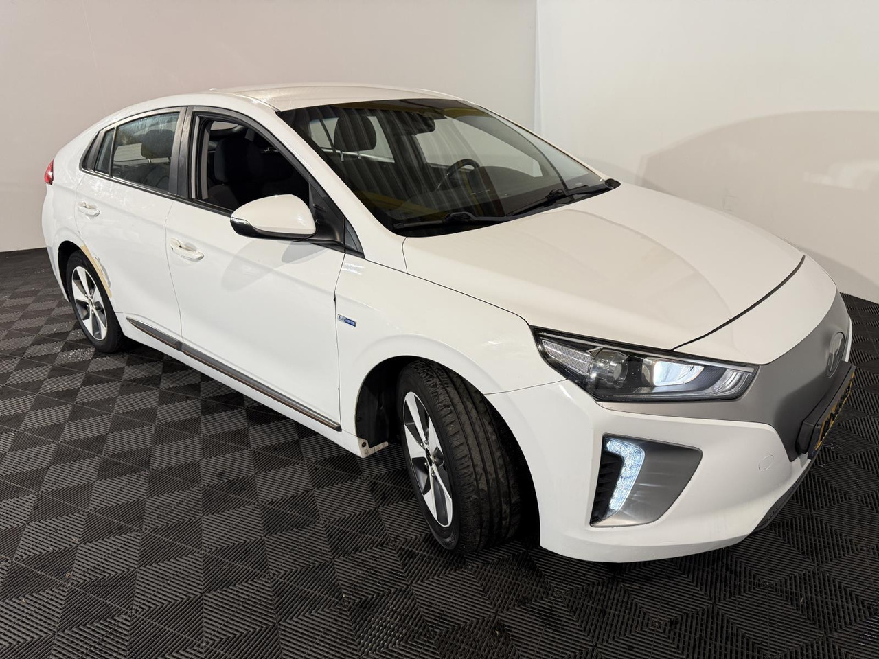 Kia | Stonic | 1.0 T-GDi DynamicLine | 2018 | 230.603 km | RL369S | Logisch - Внедорожник: фото 5 Kia | Stonic | 1.0 T-GDi DynamicLine | 2018 | 230.603 km | RL369S | Logisch - Внедорожник: фото 5