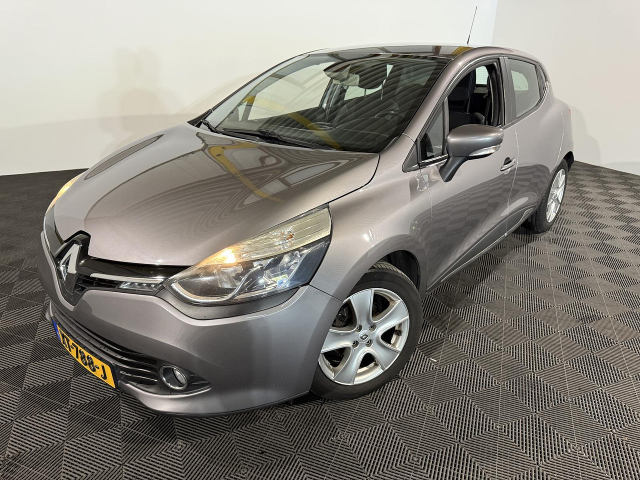 Renault | Clio | 0.9 TCe Dynamique | 2016 | 192.462 km | XT788J | Geen oordeel - Хэтчбек: фото 1 Renault | Clio | 0.9 TCe Dynamique | 2016 | 192.462 km | XT788J | Geen oordeel - Хэтчбек: фото 1