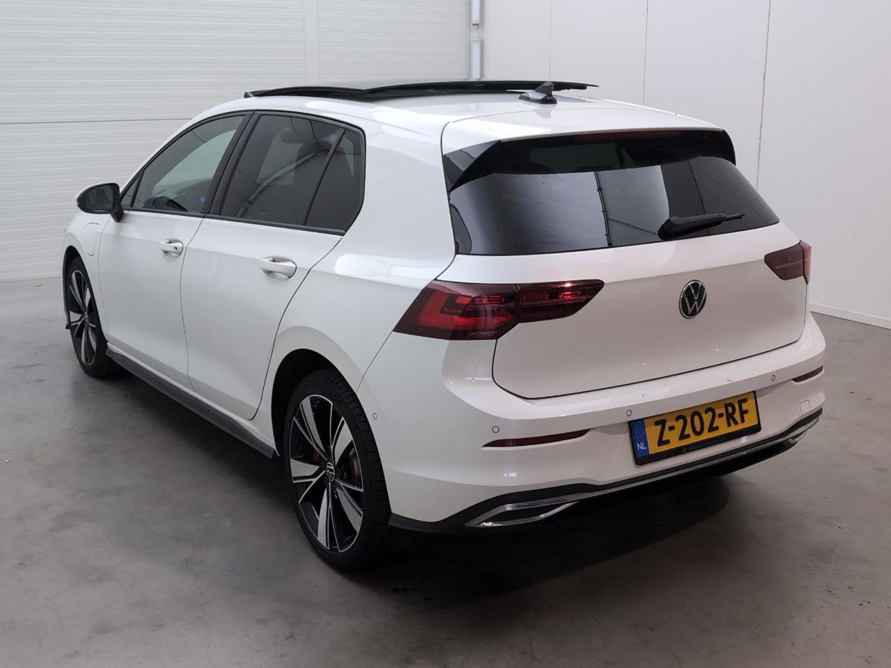 Volkswagen Golf 1.4 eHybrid GTE | 2022 | 76.195 km | Automaat | Z202RF | NAP: Geen oordeel - Хэтчбек: фото 3 Volkswagen Golf 1.4 eHybrid GTE | 2022 | 76.195 km | Automaat | Z202RF | NAP: Geen oordeel - Хэтчбек: фото 3