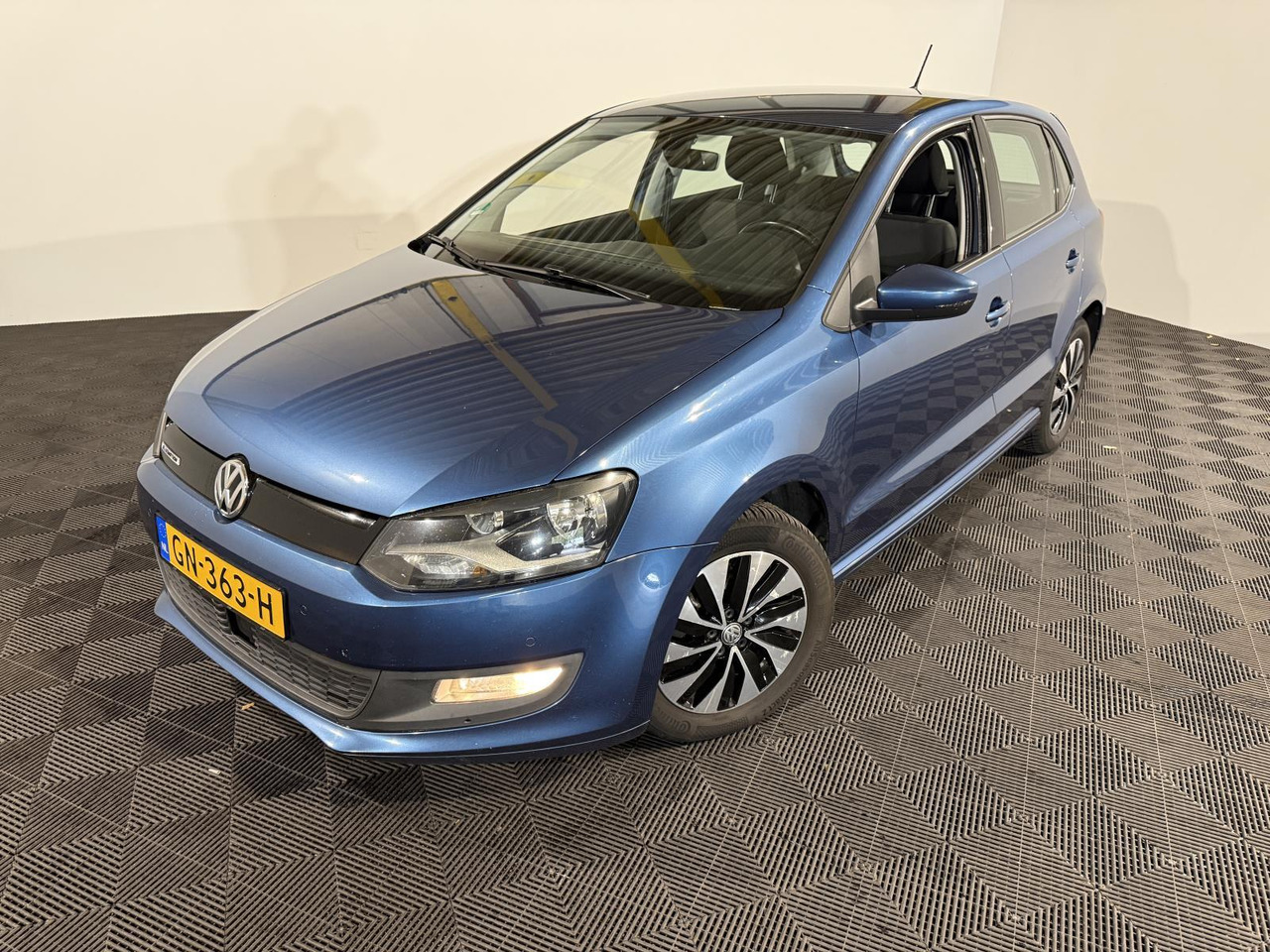 Volkswagen | Polo | 1.0 BlueMotion Edition | 2015 | 255.096 km | GN363H | Logisch - Хэтчбек: фото 1 Volkswagen | Polo | 1.0 BlueMotion Edition | 2015 | 255.096 km | GN363H | Logisch - Хэтчбек: фото 1