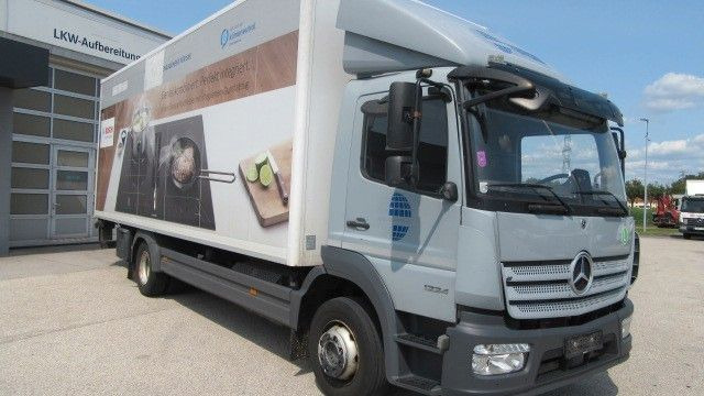 Mercedes-Benz 1224L Koffer LBW 2 to. Klima, neuer Tacho 4.1 - Грузовик с закрытым кузовом: фото 3 Mercedes-Benz 1224L Koffer LBW 2 to. Klima, neuer Tacho 4.1 - Грузовик с закрытым кузовом: фото 3