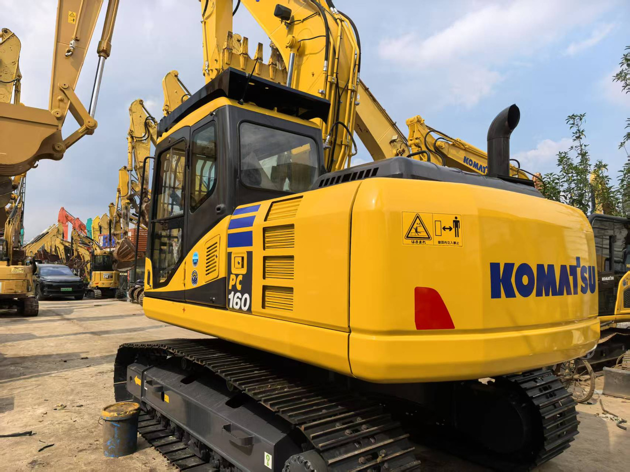 KOMATSU PC160 - Гусеничный экскаватор: фото 1 KOMATSU PC160 - Гусеничный экскаватор: фото 1