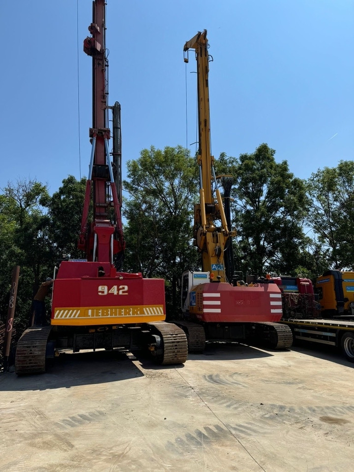 Liebherr R 942 Litronic - Буровая машина: фото 2 Liebherr R 942 Litronic - Буровая машина: фото 2