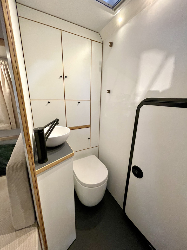 Новый Полуинтегрированный автодом Greenlander: фото 7 Новый Полуинтегрированный автодом Greenlander: фото 7