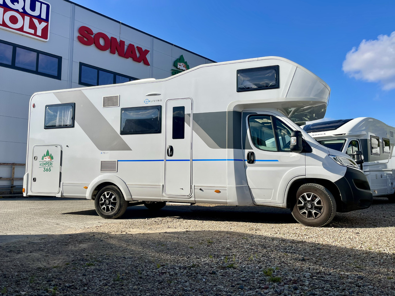 SUN LIVING A 75 DP - Альковный автодом: фото 2 SUN LIVING A 75 DP - Альковный автодом: фото 2