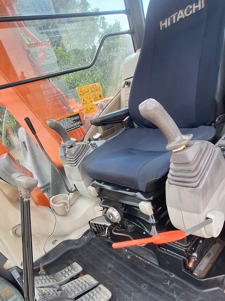 HITACHI ZX70LC - Мини-экскаватор: фото 5 HITACHI ZX70LC - Мини-экскаватор: фото 5