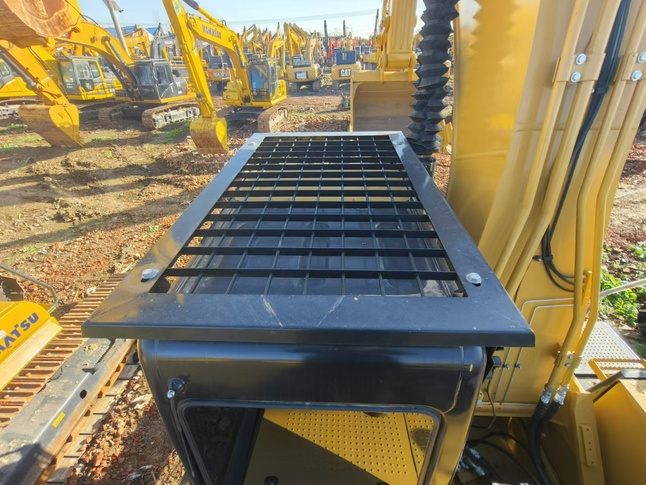 CATERPILLAR 330D - Гусеничный экскаватор: фото 4 CATERPILLAR 330D - Гусеничный экскаватор: фото 4