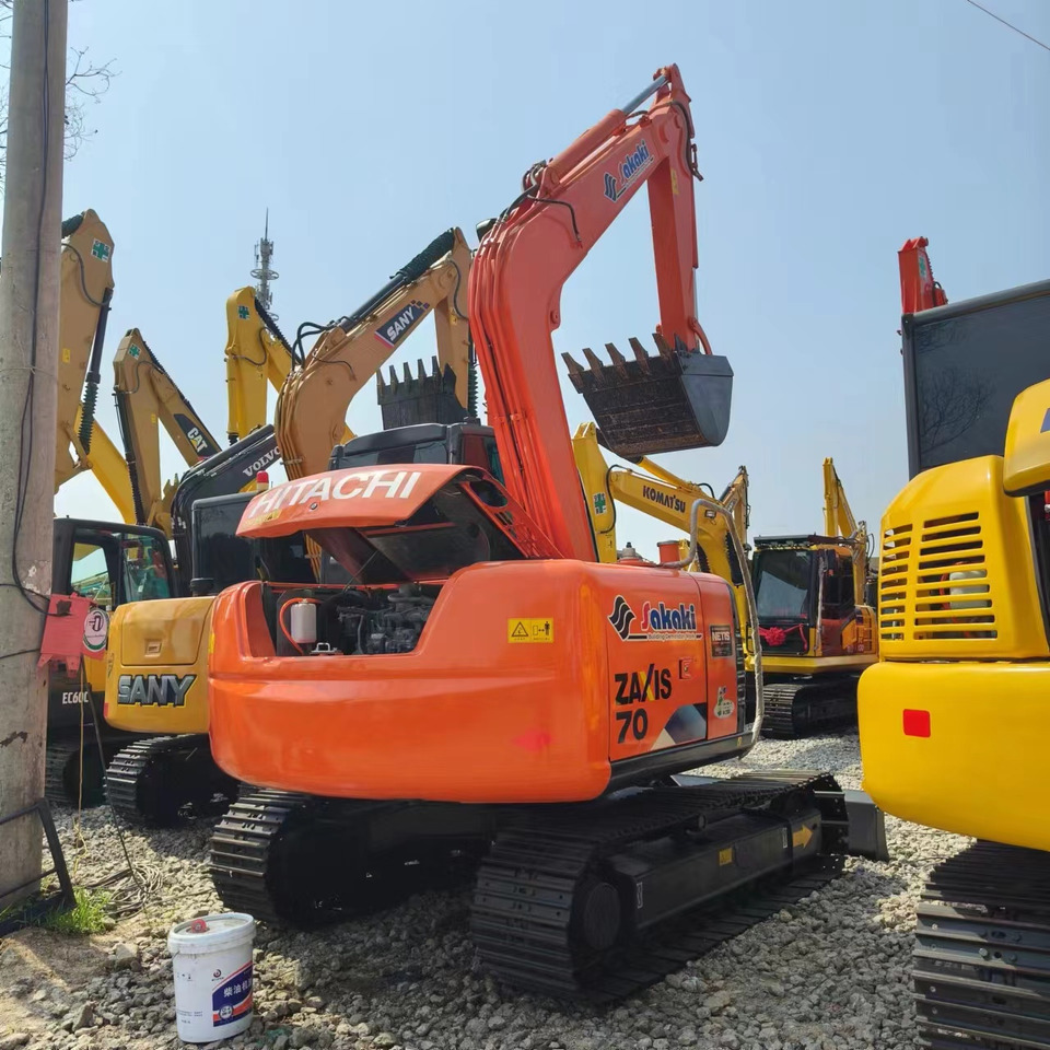 HITACHI ZX200 - Гусеничный экскаватор: фото 5 HITACHI ZX200 - Гусеничный экскаватор: фото 5