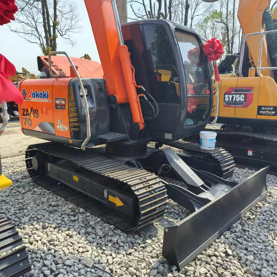 HITACHI ZX200 - Гусеничный экскаватор: фото 3 HITACHI ZX200 - Гусеничный экскаватор: фото 3