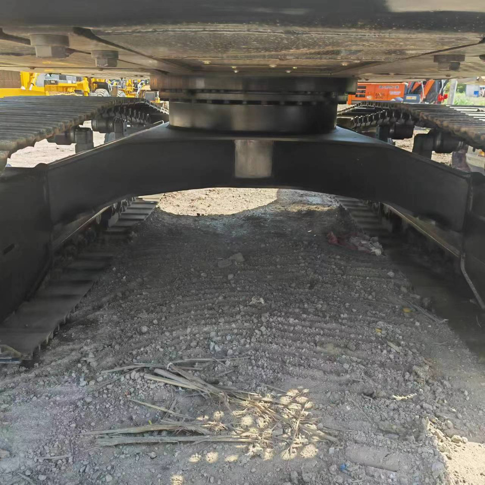 HITACHI ZX200 - Гусеничный экскаватор: фото 5 HITACHI ZX200 - Гусеничный экскаватор: фото 5