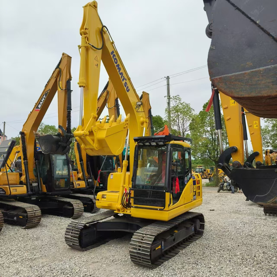 KOMATSU PC110 - Гусеничный экскаватор: фото 4 KOMATSU PC110 - Гусеничный экскаватор: фото 4