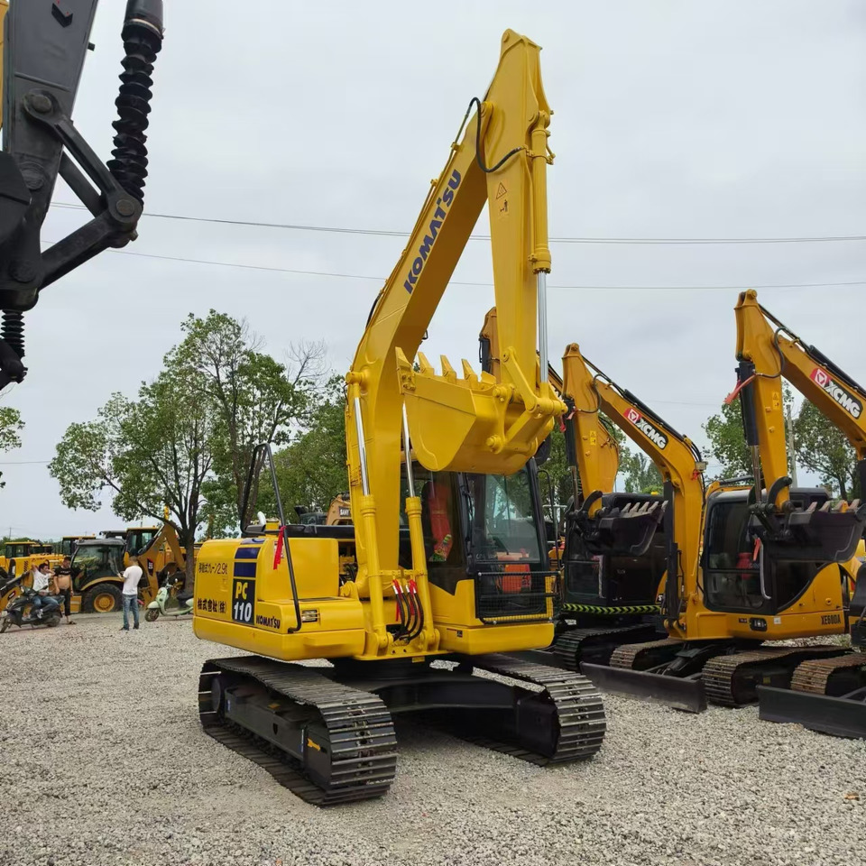 KOMATSU PC110 - Гусеничный экскаватор: фото 2 KOMATSU PC110 - Гусеничный экскаватор: фото 2