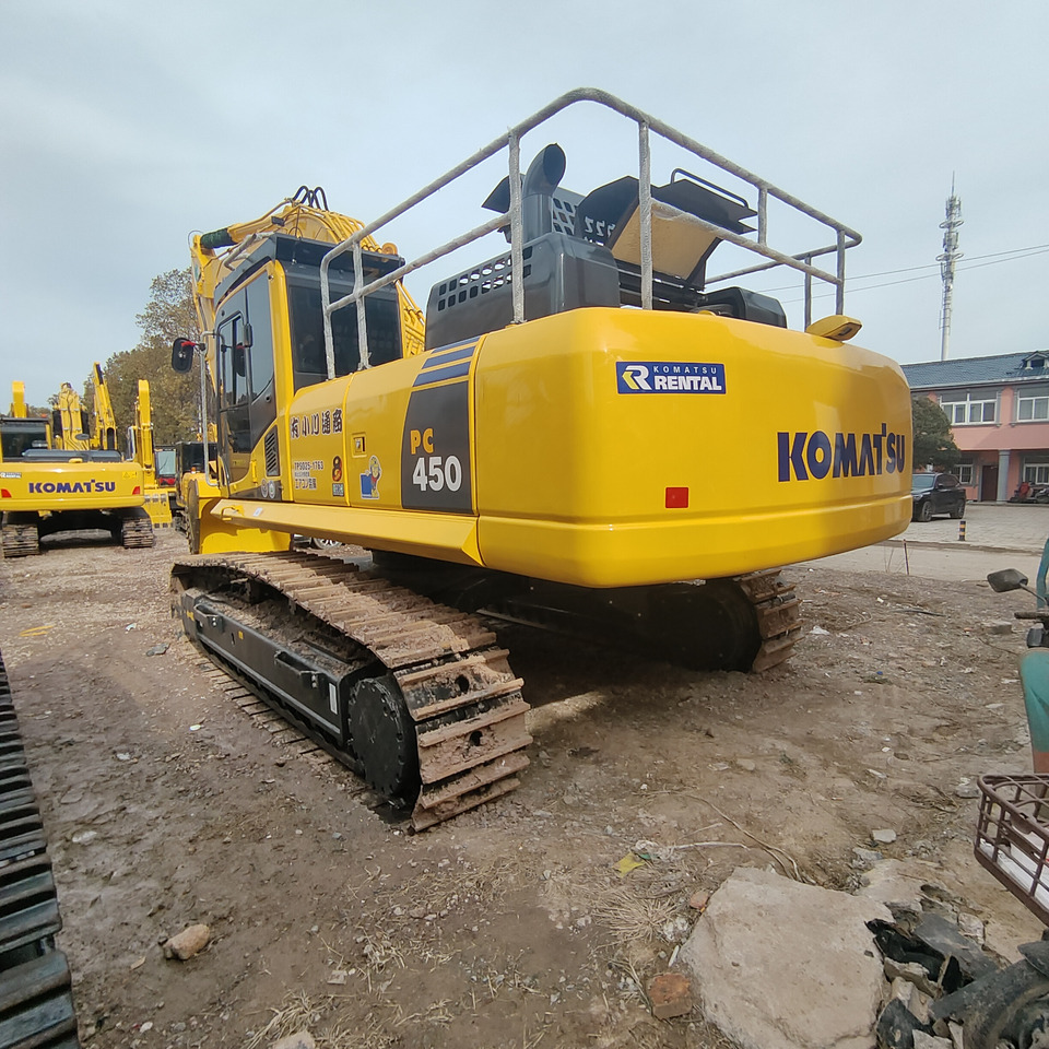 KOMATSU PC450-8 - Гусеничный экскаватор: фото 1 KOMATSU PC450-8 - Гусеничный экскаватор: фото 1