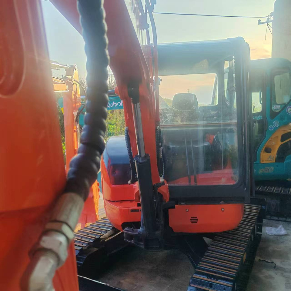 KUBOTA U35 - Мини-экскаватор: фото 4 KUBOTA U35 - Мини-экскаватор: фото 4