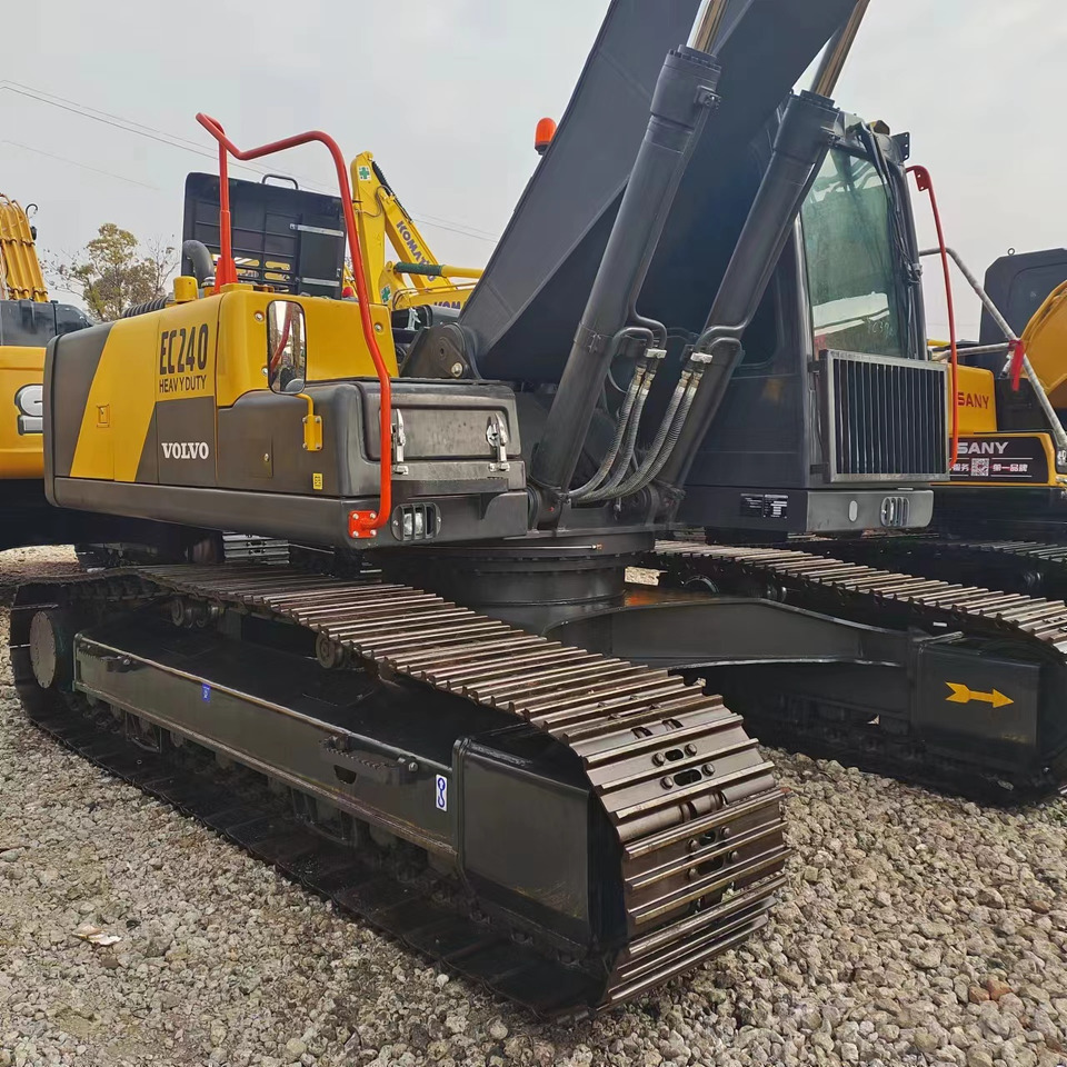 Гусеничный экскаватор VOLVO EC240: фото 8