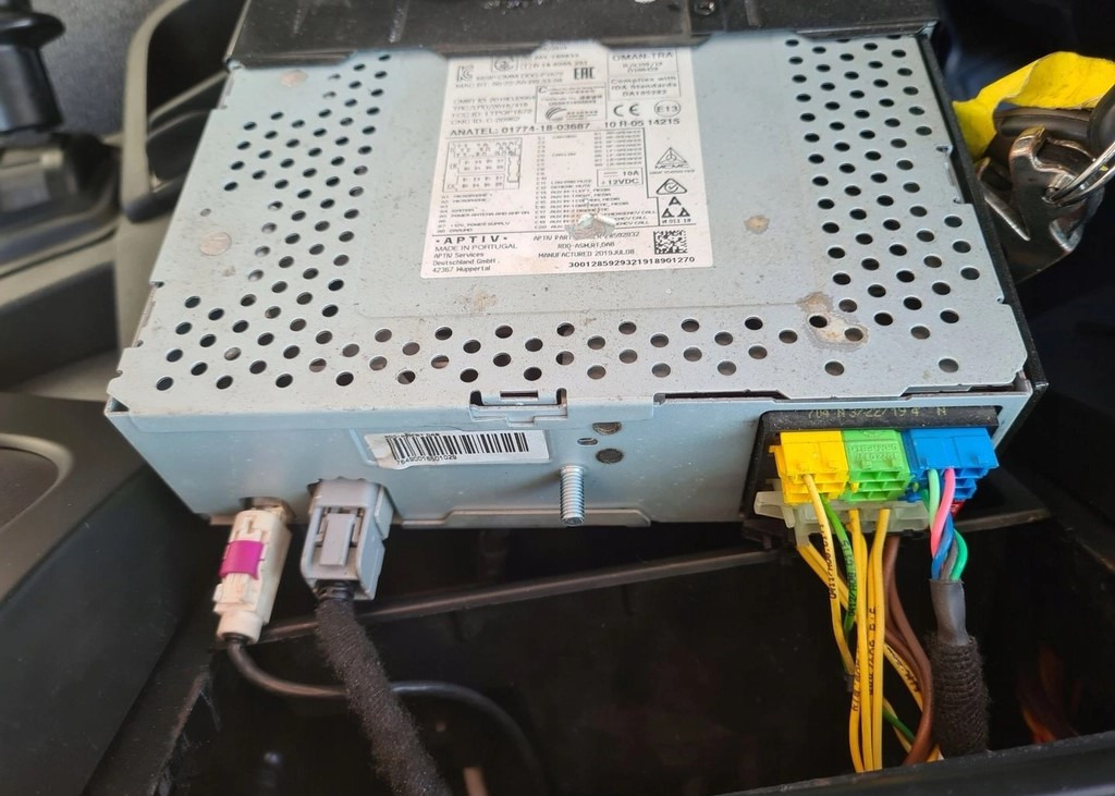 ORYGINALNE RADIO MP3 BLUETOOTH CD AUX USB 12V VOLVO FE FL EURO 6 - Кабина и интерьер: фото 4 ORYGINALNE RADIO MP3 BLUETOOTH CD AUX USB 12V VOLVO FE FL EURO 6 - Кабина и интерьер: фото 4
