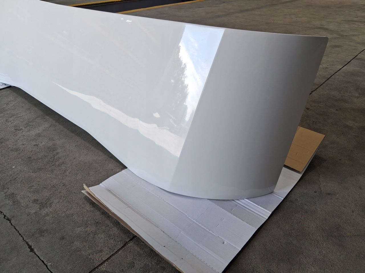 RENAULT MASKA ATRAPA PRZÓD KABINY ORYGINAŁ RENAULT GAMA T EURO 6 - Капот для Грузовиков: фото 3 RENAULT MASKA ATRAPA PRZÓD KABINY ORYGINAŁ RENAULT GAMA T EURO 6 - Капот для Грузовиков: фото 3