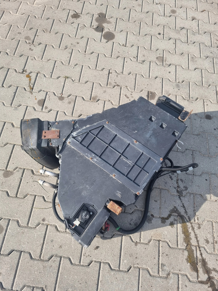 RENAULT NAGRZEWNICA RENAULT MAGNUM DXI LIFT VEGA - Отопление/ Вентиляция для Грузовиков: фото 3 RENAULT NAGRZEWNICA RENAULT MAGNUM DXI LIFT VEGA - Отопление/ Вентиляция для Грузовиков: фото 3