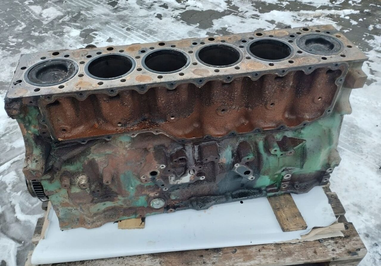 VOLVO BLOK SILNIKA SŁUPEK TŁOKI WAŁ VOLVO FM FH 13 D13A - Блок цилиндров для Грузовиков: фото 1 VOLVO BLOK SILNIKA SŁUPEK TŁOKI WAŁ VOLVO FM FH 13 D13A - Блок цилиндров для Грузовиков: фото 1