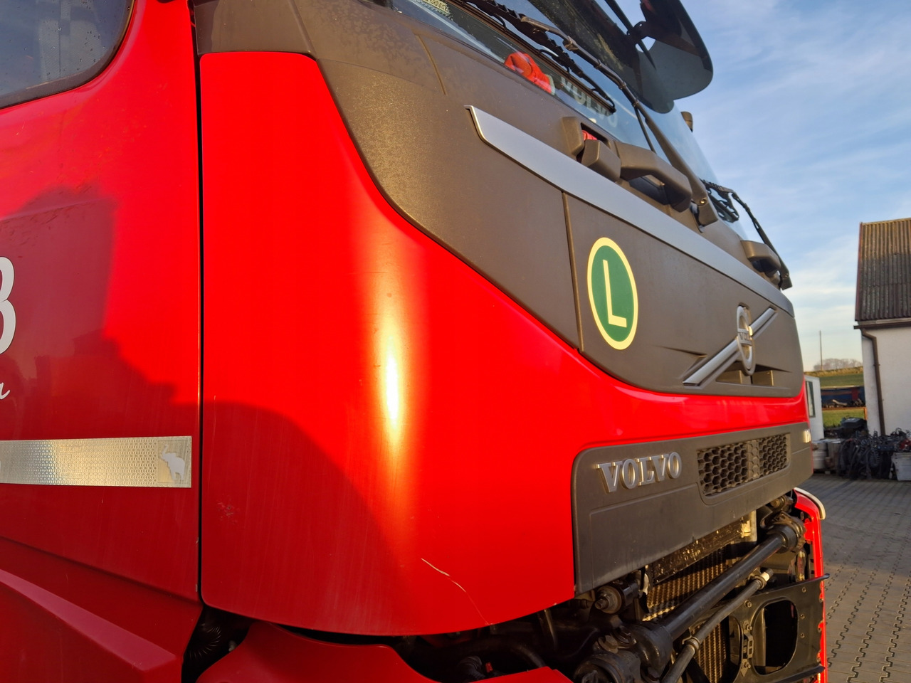 VOLVO MASKA KOMPLETNA GÓRNA ATRAPA KABINY VOLVO FM 4 FMX EURO 6 - Капот для Грузовиков: фото 4 VOLVO MASKA KOMPLETNA GÓRNA ATRAPA KABINY VOLVO FM 4 FMX EURO 6 - Капот для Грузовиков: фото 4