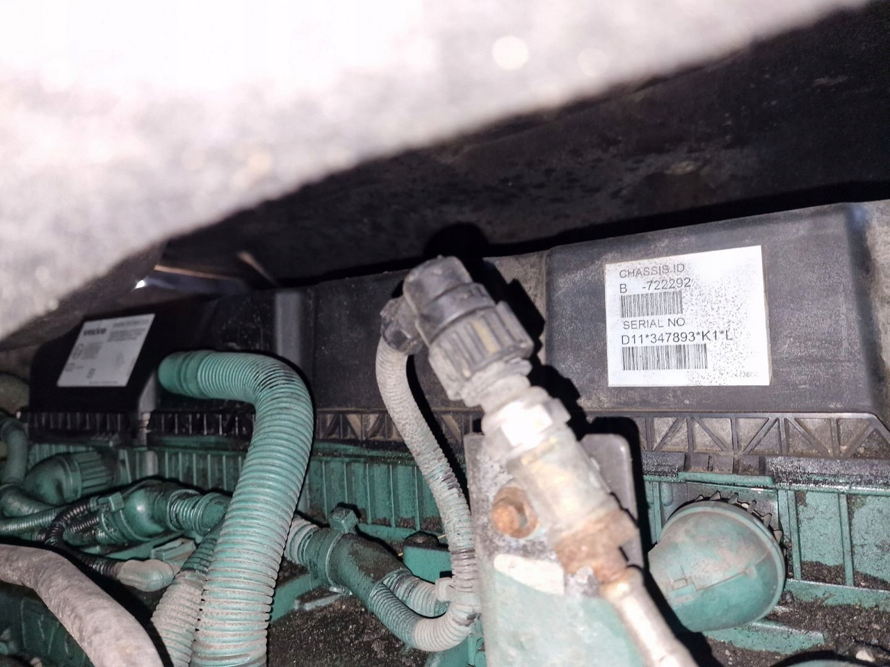 VOLVO SILNIK KOMPLETNY VOLVO FM 4 FMX 4 D11K 370 EUVI K1 EURO 6 - Двигатель для Грузовиков: фото 1 VOLVO SILNIK KOMPLETNY VOLVO FM 4 FMX 4 D11K 370 EUVI K1 EURO 6 - Двигатель для Грузовиков: фото 1