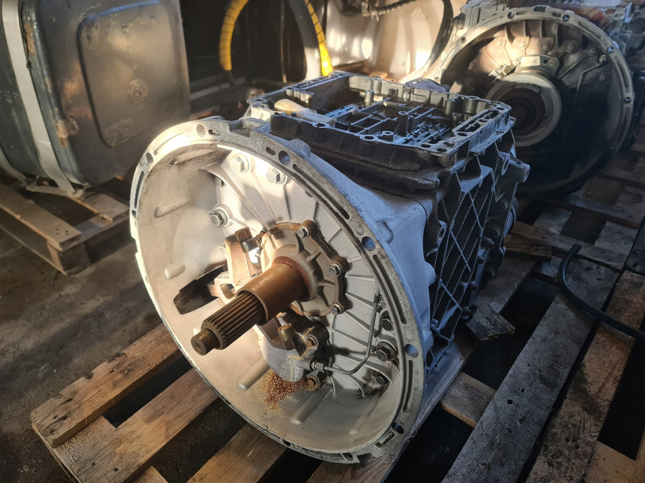 VOLVO SKRZYNIA BIEGÓW RENAULT DXI VOLVO FH FM VT2412B - Коробка передач для Грузовиков: фото 3 VOLVO SKRZYNIA BIEGÓW RENAULT DXI VOLVO FH FM VT2412B - Коробка передач для Грузовиков: фото 3