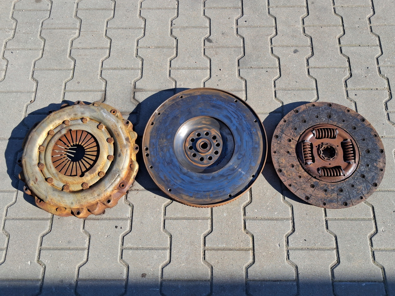 VOLVO SPRZĘGŁO KOMPLETNE VOLVO FL FE D5K RENAULT GAMA D DTI 5 EURO 6 - Сцепление и запчасти для Грузовиков: фото 1 VOLVO SPRZĘGŁO KOMPLETNE VOLVO FL FE D5K RENAULT GAMA D DTI 5 EURO 6 - Сцепление и запчасти для Грузовиков: фото 1