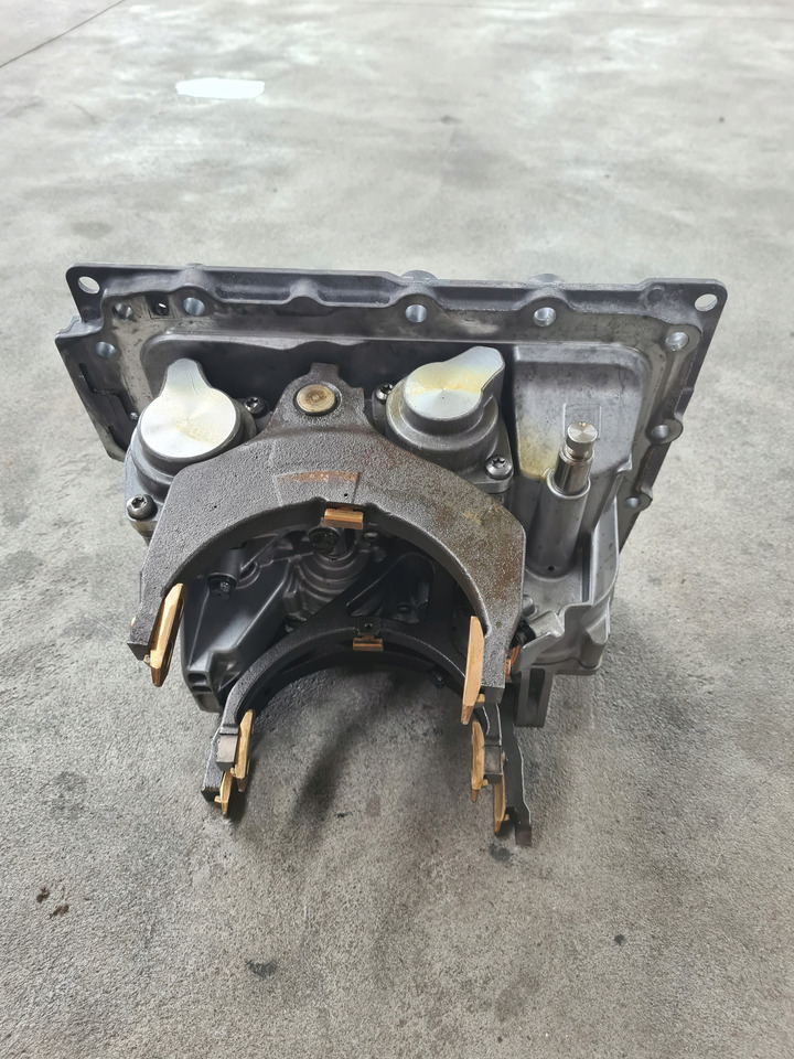 VOLVO WYBIERAK SKRZYNI BIEGÓW "TRAG G" Z RETARDEREM VOLVO FH 4 5 RENAULT GAMA T - Коробка передач и запчасти для Грузовиков: фото 5 VOLVO WYBIERAK SKRZYNI BIEGÓW "TRAG G" Z RETARDEREM VOLVO FH 4 5 RENAULT GAMA T - Коробка передач и запчасти для Грузовиков: фото 5