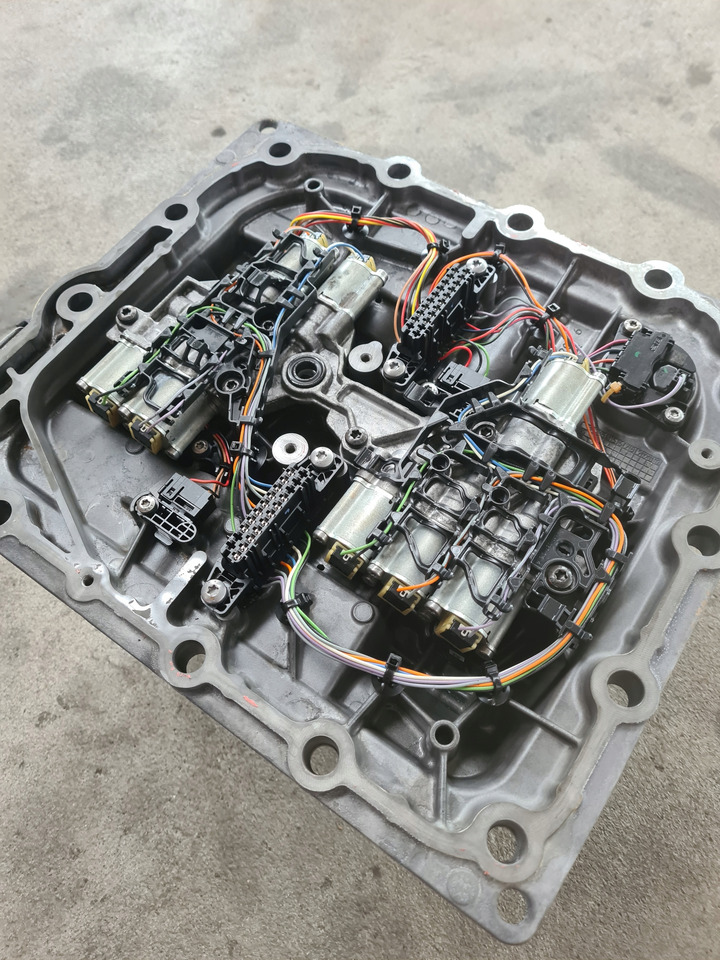 VOLVO WYBIERAK SKRZYNI BIEGÓW "TRAG G" Z RETARDEREM VOLVO FH 4 5 RENAULT GAMA T - Коробка передач и запчасти для Грузовиков: фото 4 VOLVO WYBIERAK SKRZYNI BIEGÓW "TRAG G" Z RETARDEREM VOLVO FH 4 5 RENAULT GAMA T - Коробка передач и запчасти для Грузовиков: фото 4