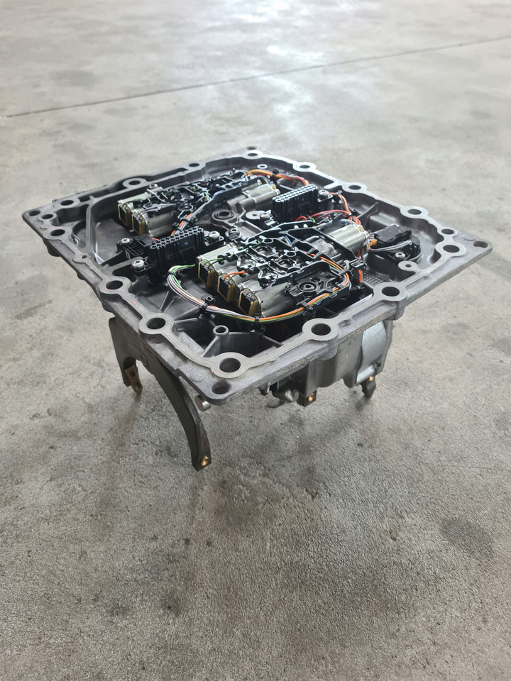 VOLVO WYBIERAK SKRZYNI BIEGÓW "TRAG G" Z RETARDEREM VOLVO FH 4 5 RENAULT GAMA T - Коробка передач и запчасти для Грузовиков: фото 1 VOLVO WYBIERAK SKRZYNI BIEGÓW "TRAG G" Z RETARDEREM VOLVO FH 4 5 RENAULT GAMA T - Коробка передач и запчасти для Грузовиков: фото 1