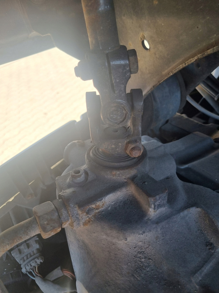 ZF KOLUMNA PRZEKŁADNIA KIEROWNICZA RENAULT MIDLUM DXI VOLVO FL R 22.5 - Рулевой механизм для Грузовиков: фото 2 ZF KOLUMNA PRZEKŁADNIA KIEROWNICZA RENAULT MIDLUM DXI VOLVO FL R 22.5 - Рулевой механизм для Грузовиков: фото 2