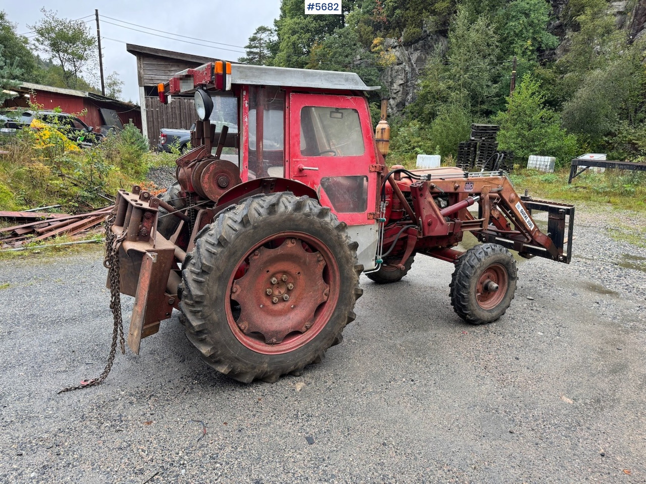1971 Volvo 400 Buster w/ front loader and winch - Трактор: фото 5 1971 Volvo 400 Buster w/ front loader and winch - Трактор: фото 5