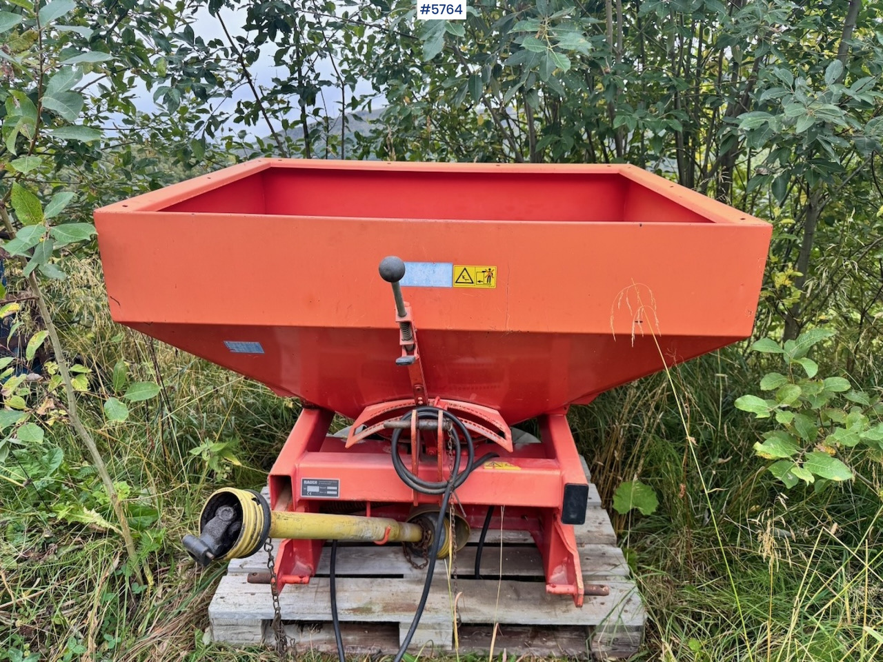 1999 Rauch MDS 81 Fertiliser Spreader - Разбрасыватель удобрений: фото 1 1999 Rauch MDS 81 Fertiliser Spreader - Разбрасыватель удобрений: фото 1