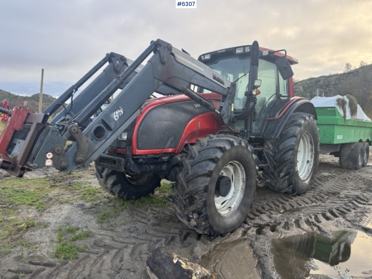 2008 Valtra T190 with front loader and 3rd function. SEE VIDEO! - Трактор: фото 1 2008 Valtra T190 with front loader and 3rd function. SEE VIDEO! - Трактор: фото 1