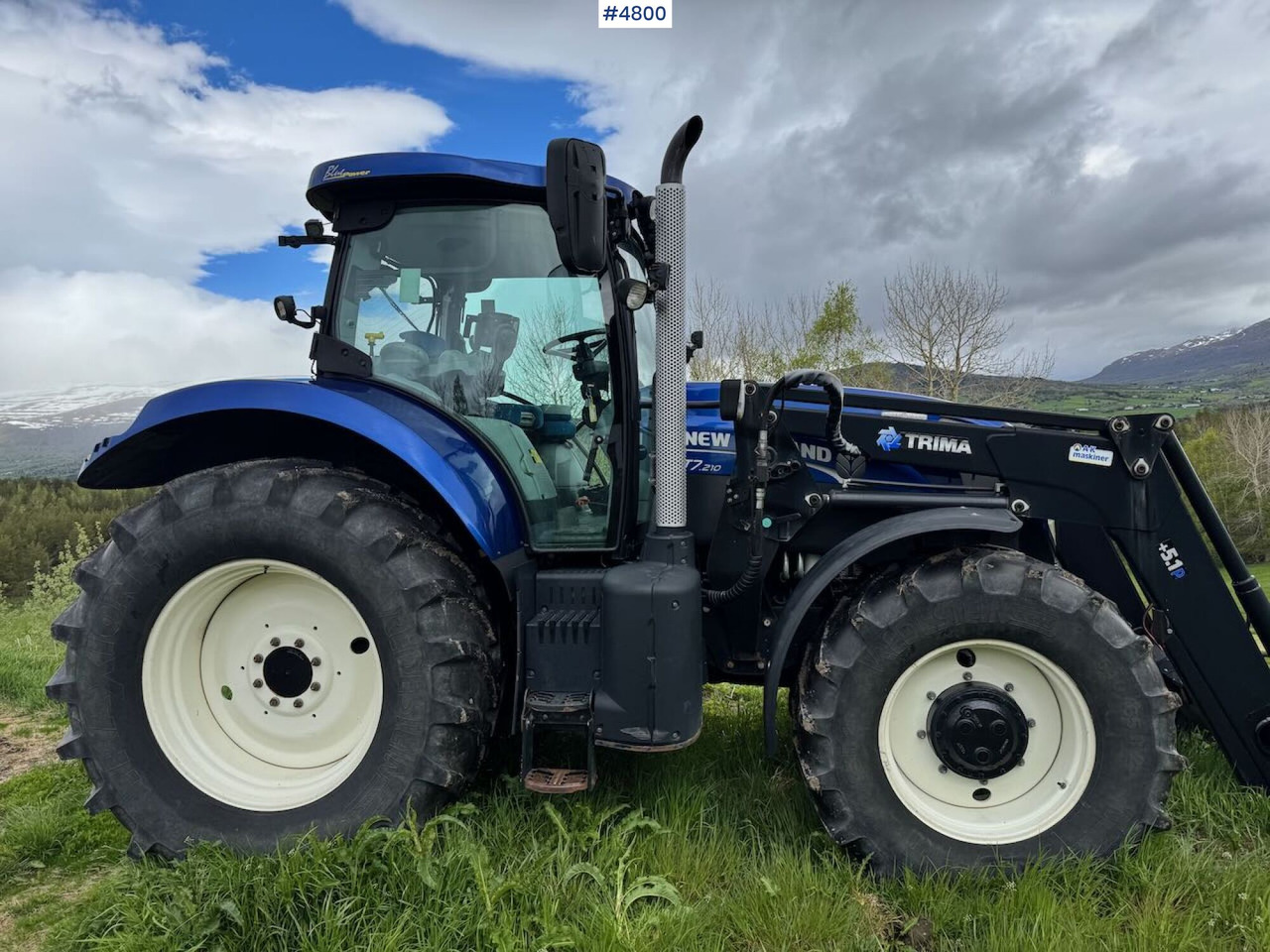 2013 New Holland T7.210 AC Blue Power m/ Frontlaster - Трактор: фото 2 2013 New Holland T7.210 AC Blue Power m/ Frontlaster - Трактор: фото 2