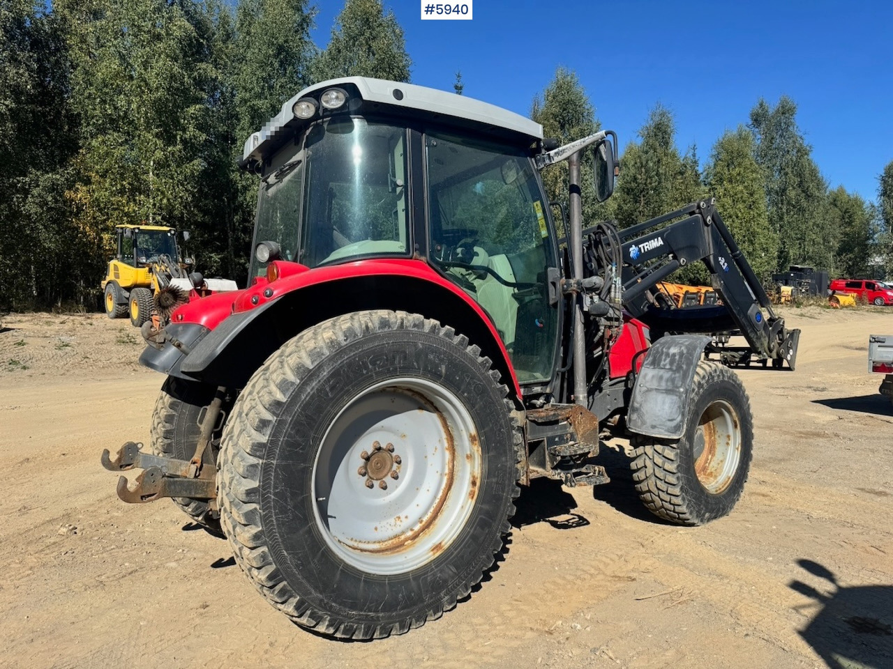 2014 Massey Ferguson 5610 w/ Front Loader and Hydraulics. 1950 hours! - Трактор: фото 4 2014 Massey Ferguson 5610 w/ Front Loader and Hydraulics. 1950 hours! - Трактор: фото 4