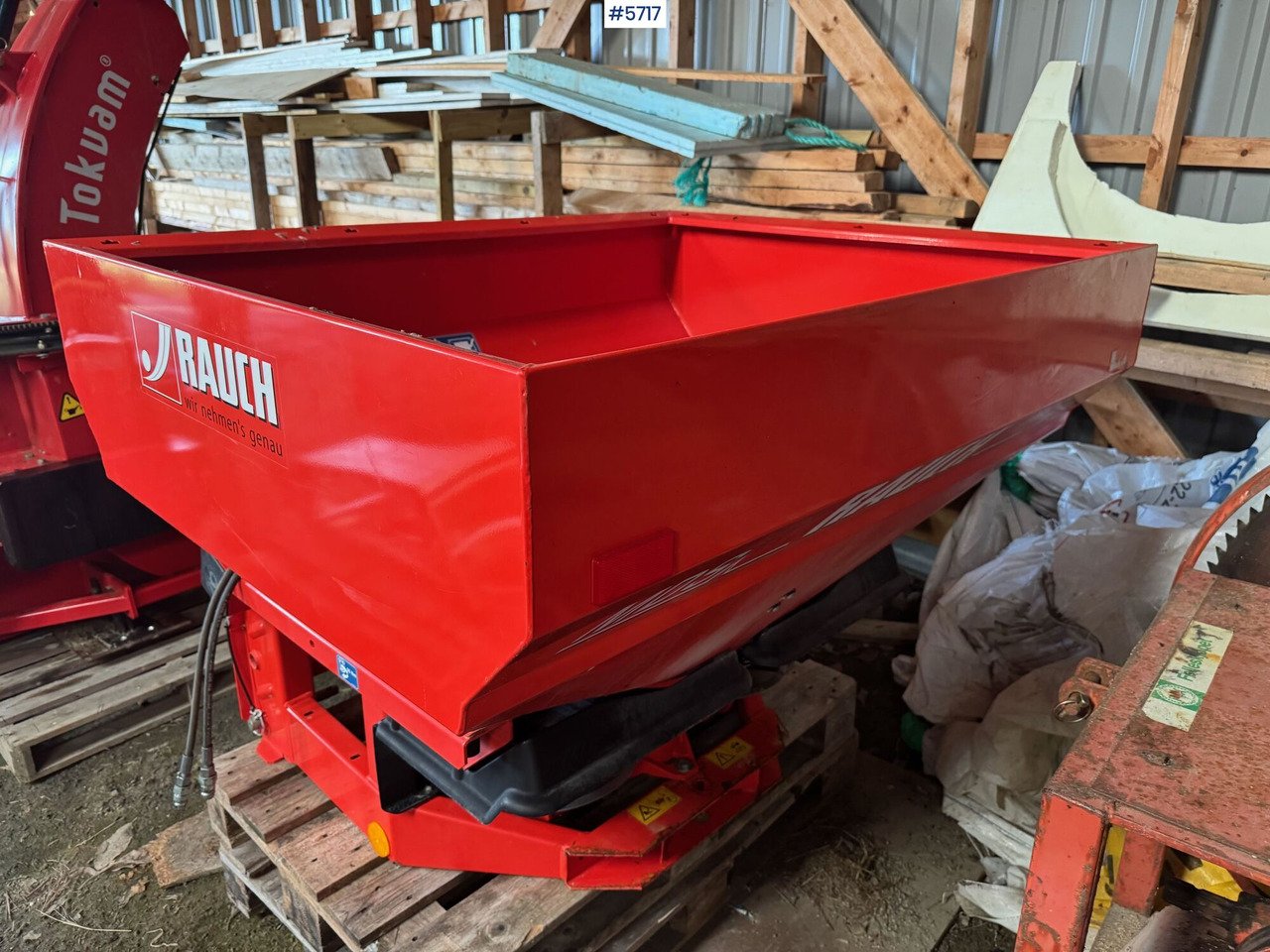 2015 RAUCH MDS 12.1 Fertiliser Spreader - Разбрасыватель удобрений: фото 1 2015 RAUCH MDS 12.1 Fertiliser Spreader - Разбрасыватель удобрений: фото 1