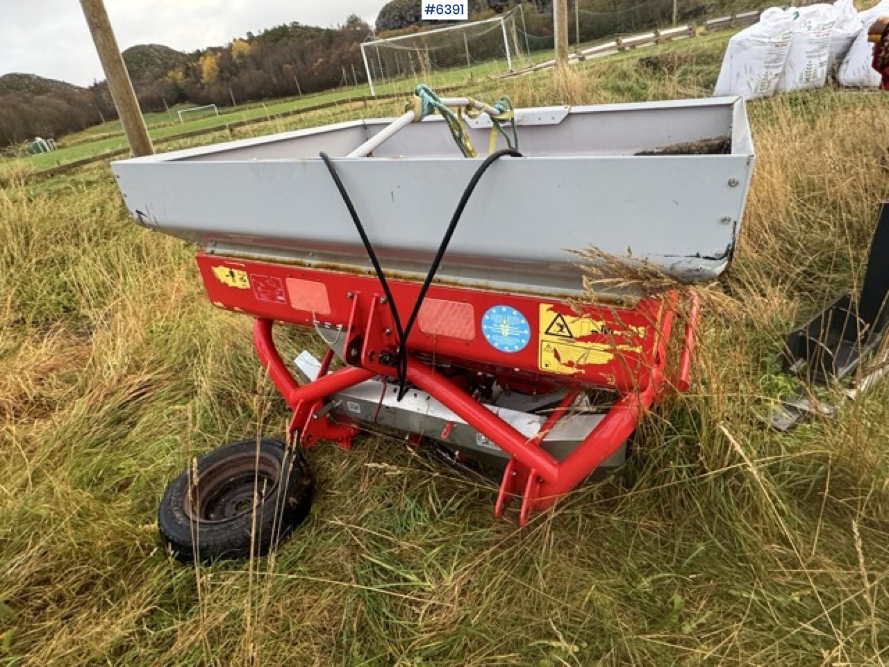 2016 Kverneland fertilizer spreader. Repair object. - Разбрасыватель удобрений: фото 5 2016 Kverneland fertilizer spreader. Repair object. - Разбрасыватель удобрений: фото 5
