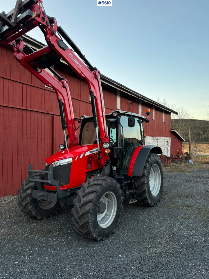 2017 Massey Ferguson 5711 w/ Front Loader. 765 hours! - Трактор: фото 1 2017 Massey Ferguson 5711 w/ Front Loader. 765 hours! - Трактор: фото 1
