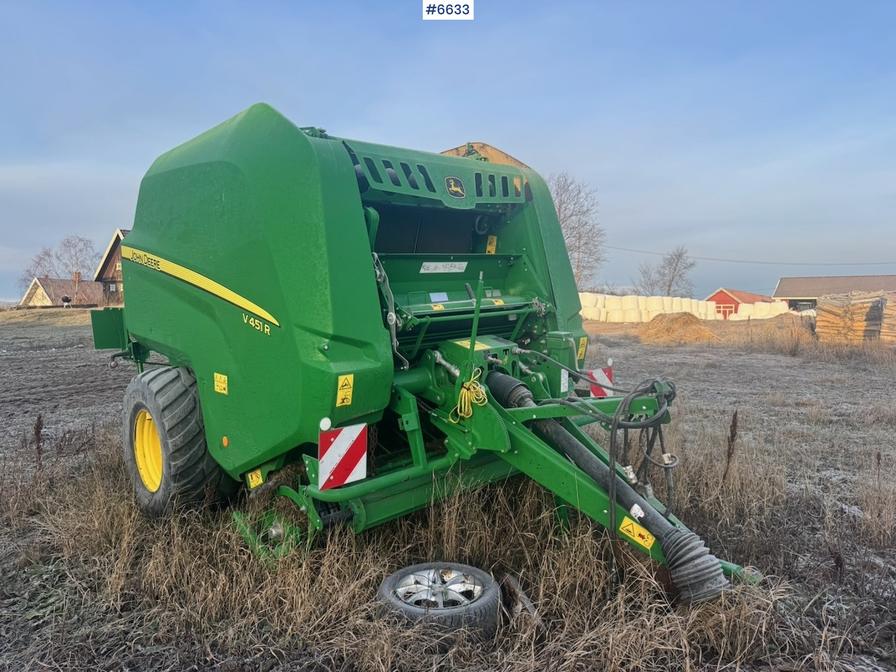 2018 John Deere V451R Round baler - Техника для сенозаготовки: фото 1 2018 John Deere V451R Round baler - Техника для сенозаготовки: фото 1