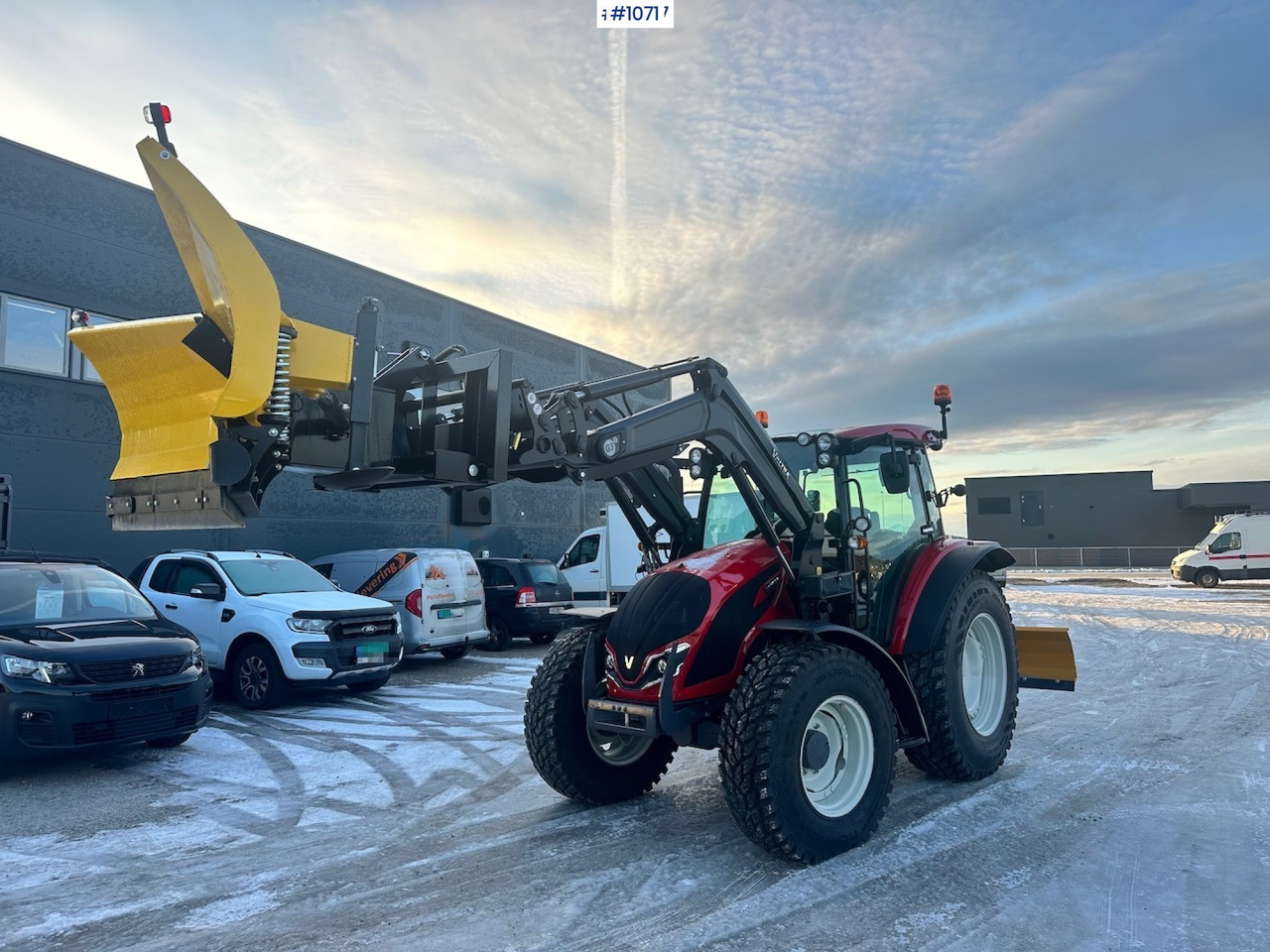 2023 Valtra A95 4x4 Tractor w/ Front Loader, Plow and Back plow - Трактор: фото 3 2023 Valtra A95 4x4 Tractor w/ Front Loader, Plow and Back plow - Трактор: фото 3