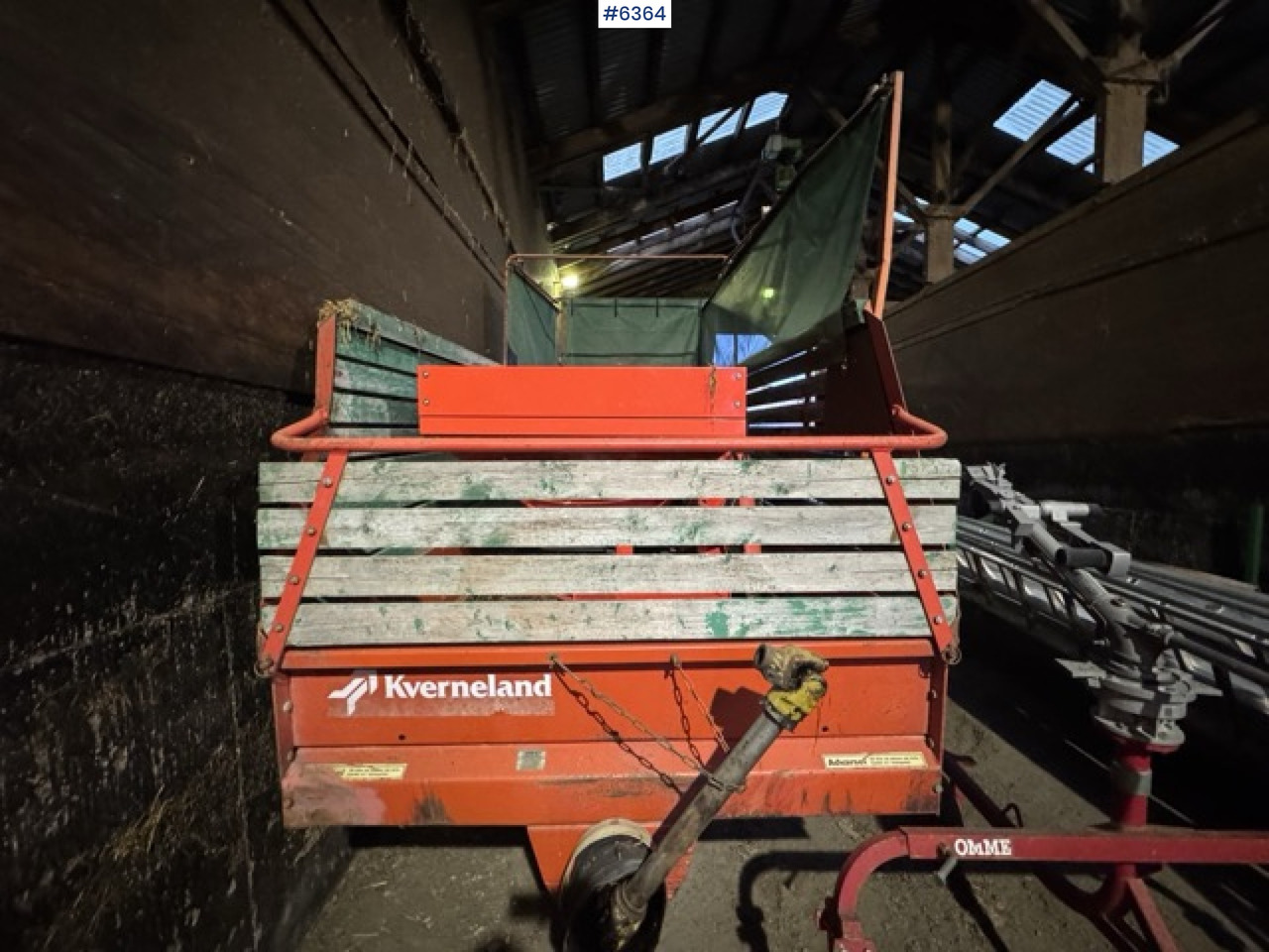 Approx. 1990 Kverneland UN7000 unloading wagon - Техника для сенозаготовки: фото 4 Approx. 1990 Kverneland UN7000 unloading wagon - Техника для сенозаготовки: фото 4