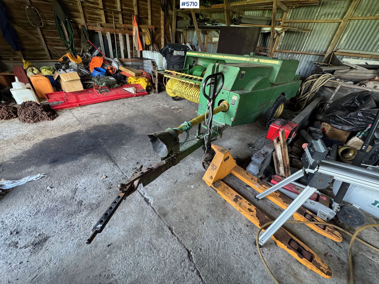 John Deere 336 Square baler. - Техника для сенозаготовки: фото 3 John Deere 336 Square baler. - Техника для сенозаготовки: фото 3